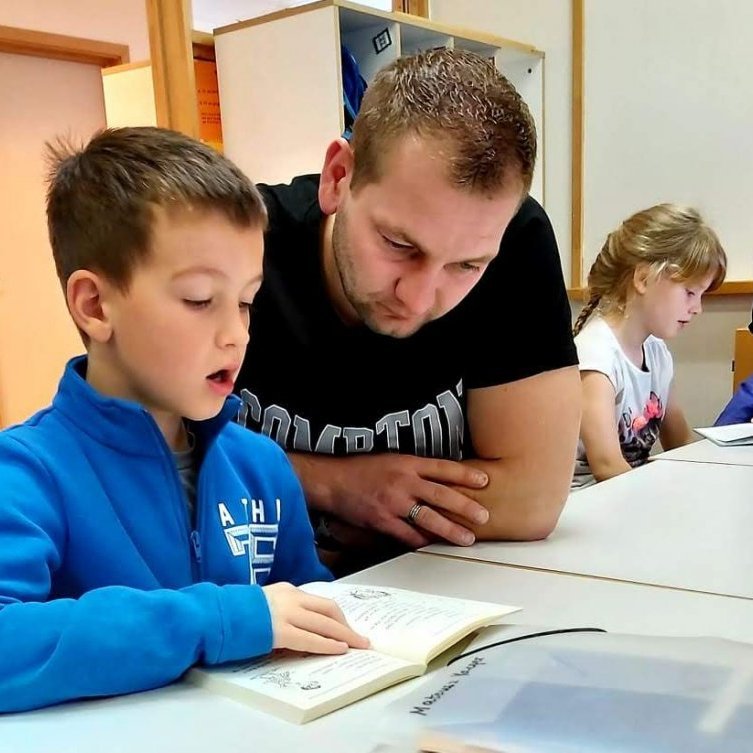 69704551_427354728124672_1266823277087555584_n