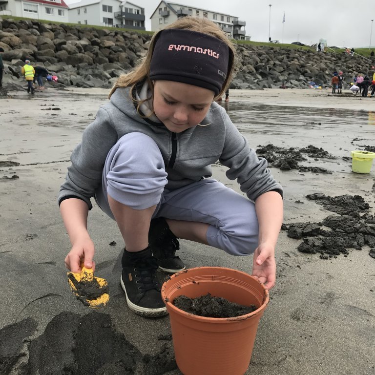 4a0006b1-37bf-40ee-b2a9-6deefc9d6145