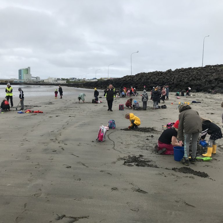 5f8051e3-6a90-4423-ada3-10d0f505cd3d