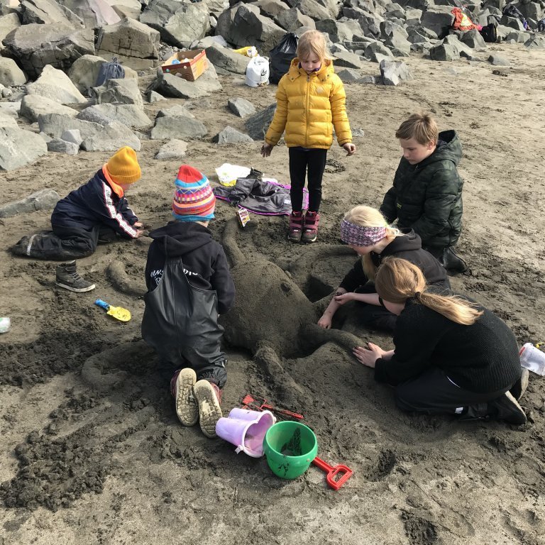 c8704123-1f53-4c67-9d58-661e3cd13eba