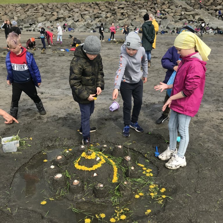 f0b2ad9f-4124-4c17-ad97-9f85389c16a1