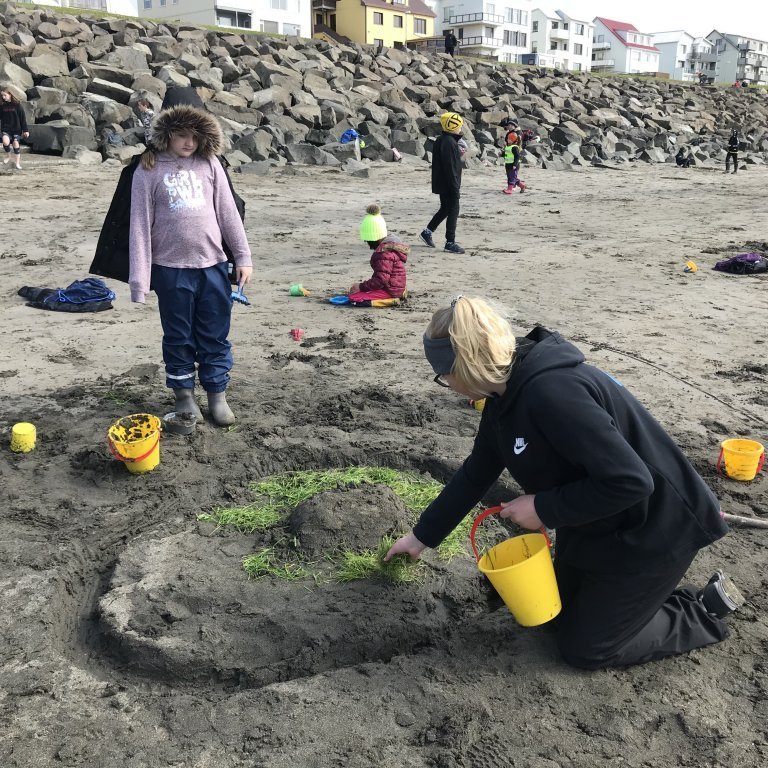 fde6f7a4-6f29-4ea5-9075-72981d8fd2a5