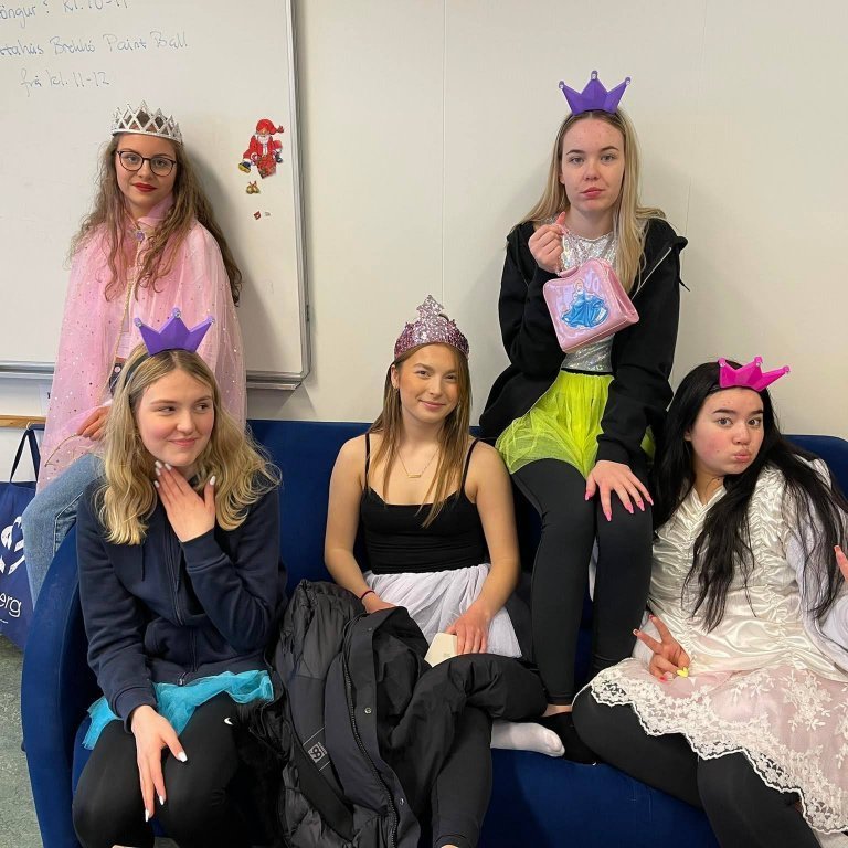 274468454_349189357219764_3324174024607752873_n