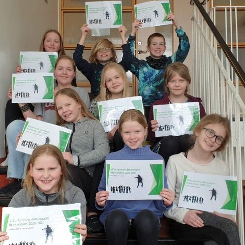 Hópur nemenda úr 5. bekk sem sömdu Brekkódansinn fyrir þennan veturinn.