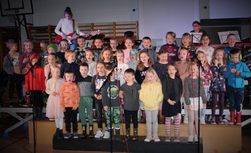 1.BS steig á svið í fyrsta sinn.