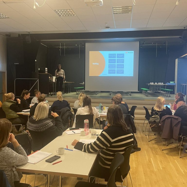 Bekkjarstjórnum og foreldrasamskipti