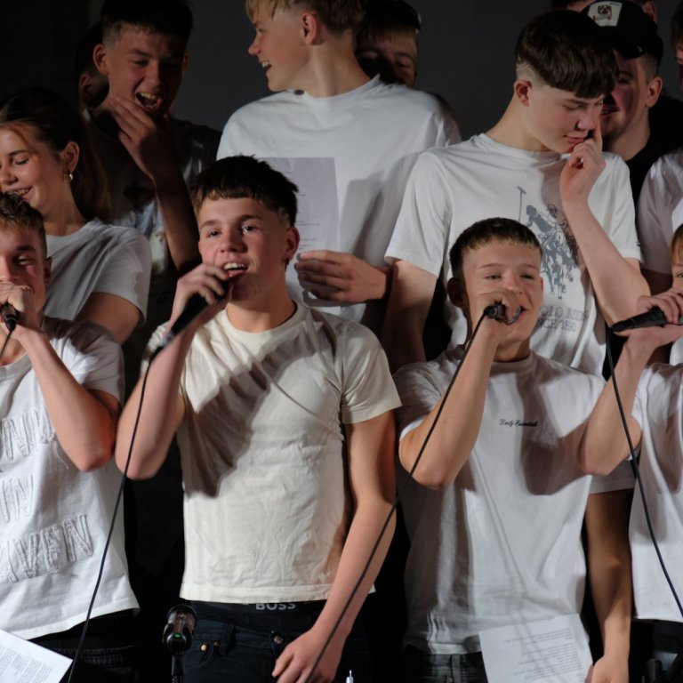 Skólaslit og málþing